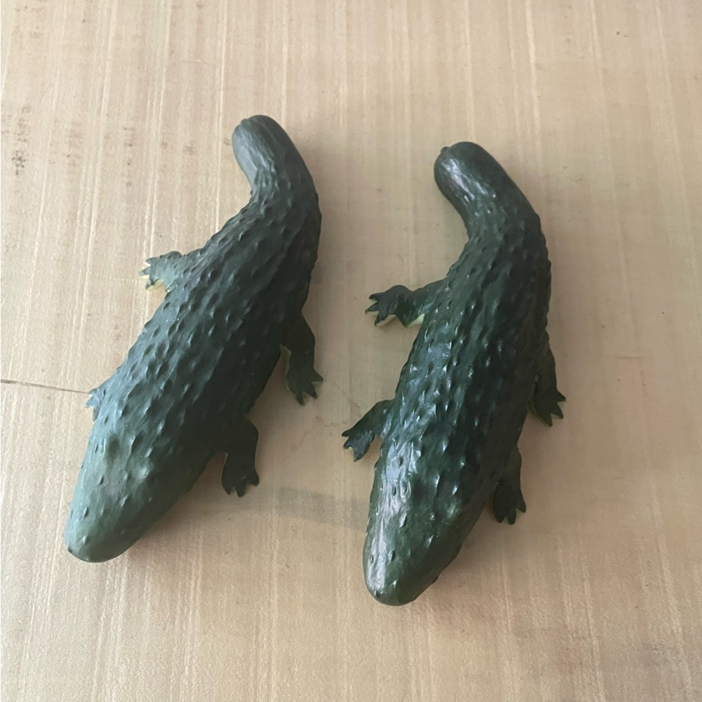 JUST IN Pickle Alligator Enesco Home Grown 2007 Collectible Figurine Gift Idea - Picture 7 of 11